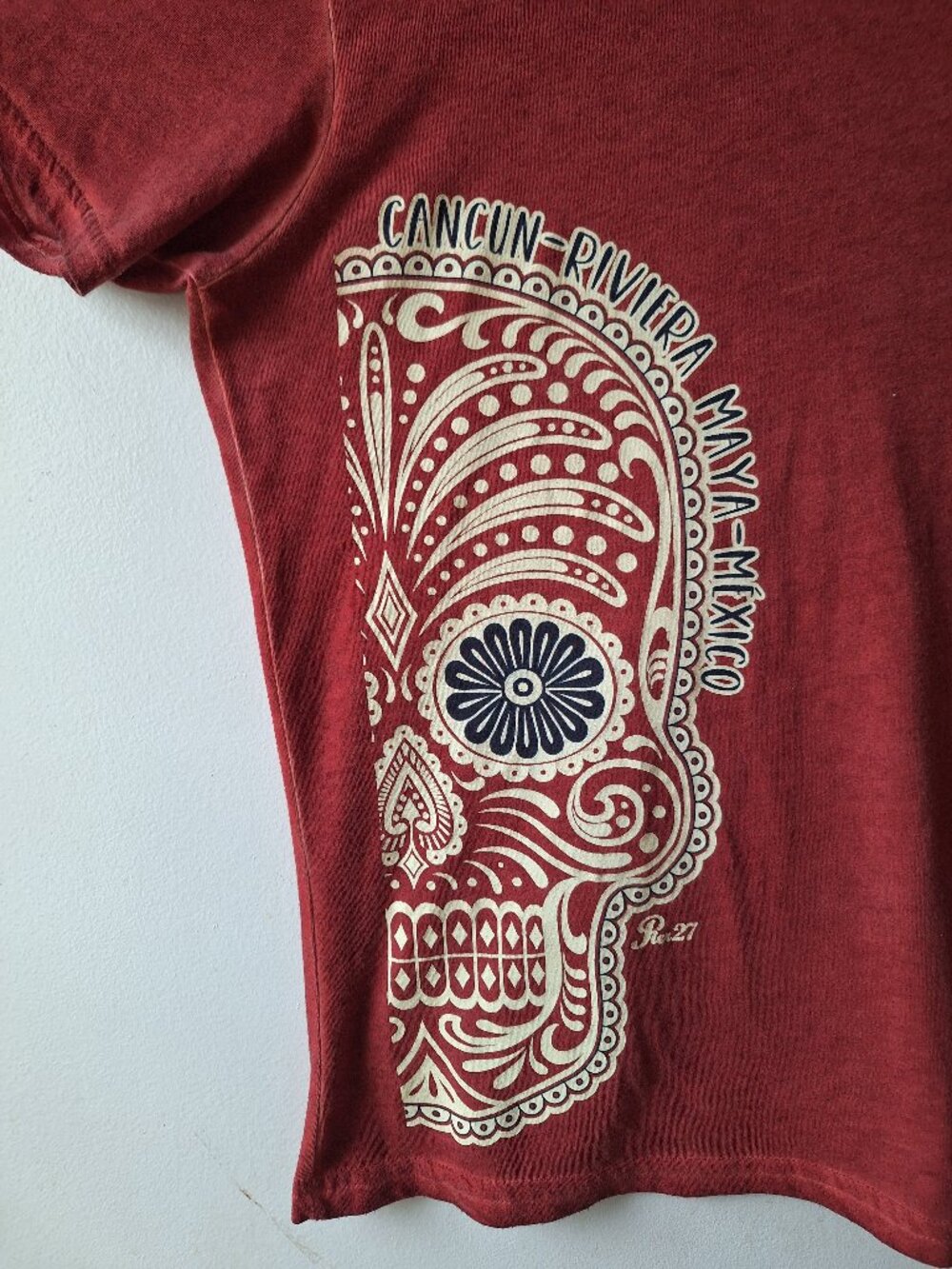 Women' Size Small Cancun Riviera Maya Mexico Pier 27 Limited Edition Red T-Shirt
